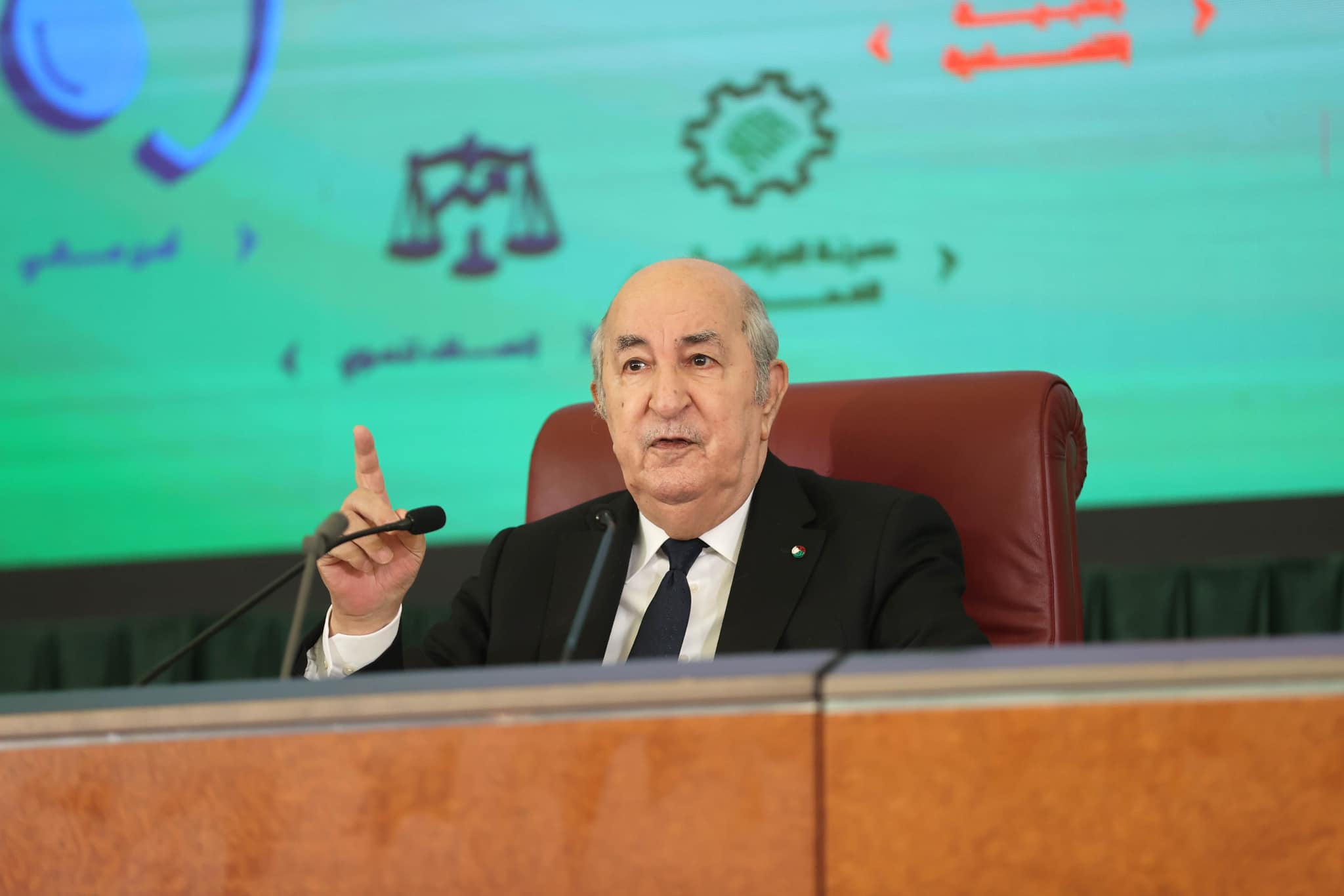 Tebboune : « L’Algérie ne peut être dévorée par un hashtag »