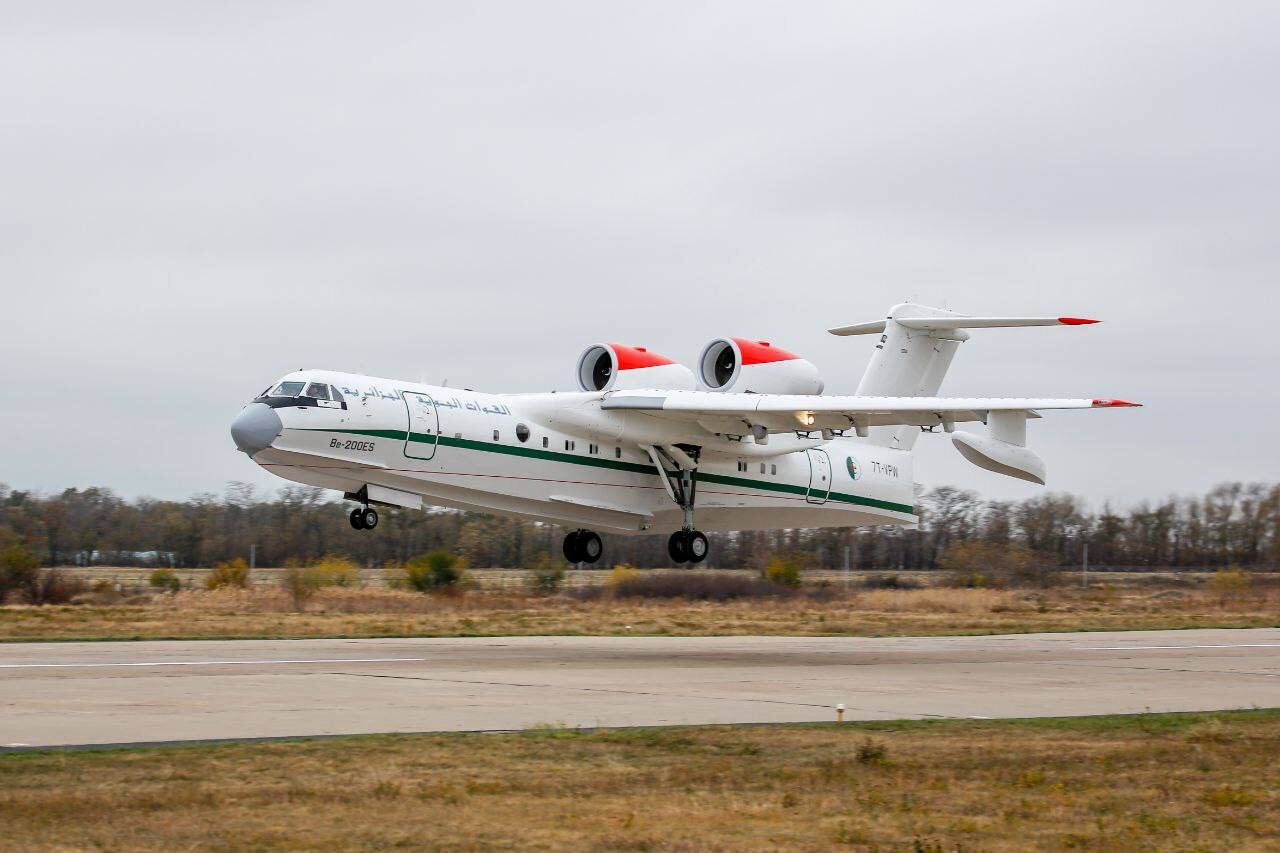 L’Algérie reçoit son deuxième bombardier d’eau Beriev Be-200ES pour lutter contre les feux de forêt
